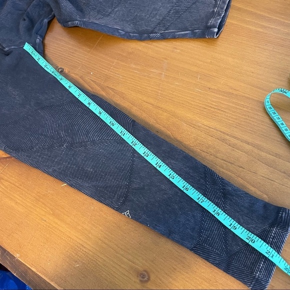 NUX One By One Mineral Wash Black Wash Crop Legging Womens XS - Picture 8 of 10